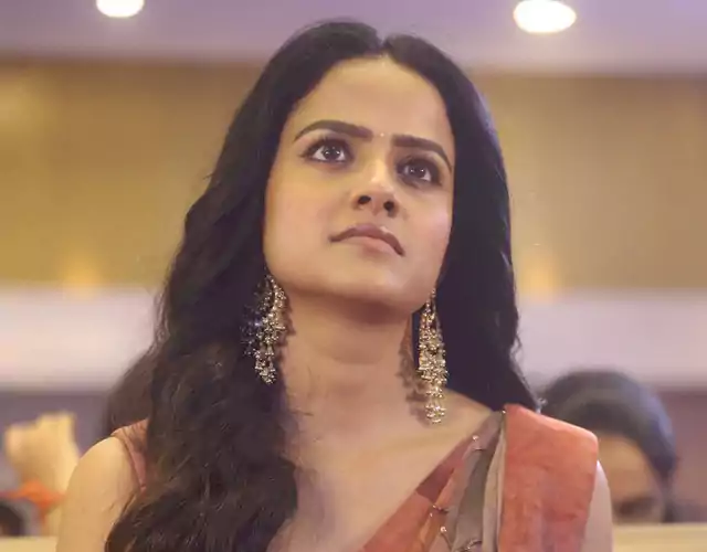 Vaishnavi Chaitanya Beautiful Pics